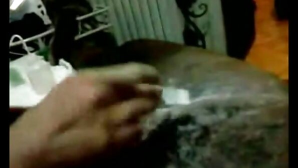 Fată amatoare primește sperma pe burtă după o dracu de misionar