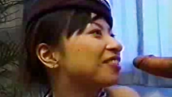 Șeful face sex cu secretara lui după serviciu