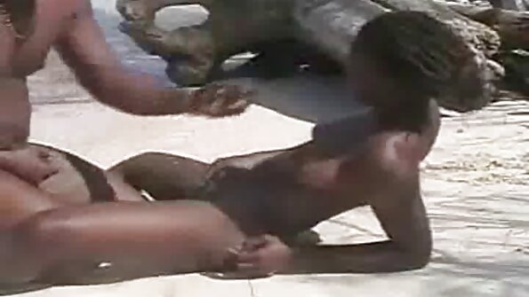 O curvă grea de top îi arată partenerului ei un timp bun cu păsărică