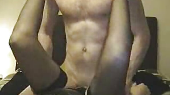 Soția blondă vrea să-și simtă soțul în cât mai multe poziții